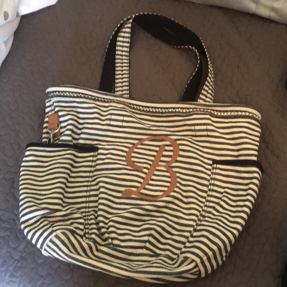 Thirty-One Retro Metro Hobo